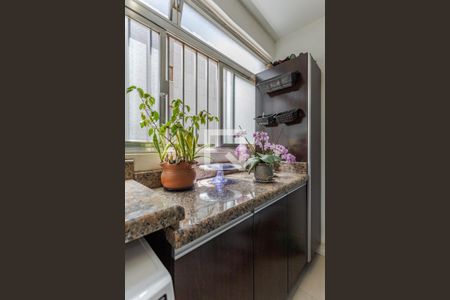 Apartamento à venda com 176m², 3 quartos e 2 vagas Apartamento à venda com 176m², 3 quartos e 2 vagasÁrea de Serviço