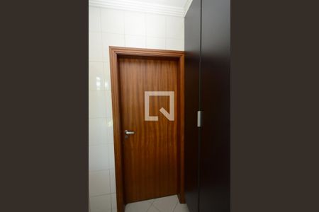 Casa à venda com 273m², 4 quartos e 2 vagasDespensa