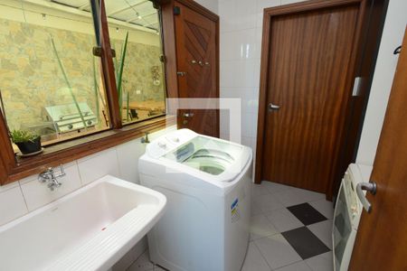 Casa à venda com 273m², 4 quartos e 2 vagasÁrea de Serviço