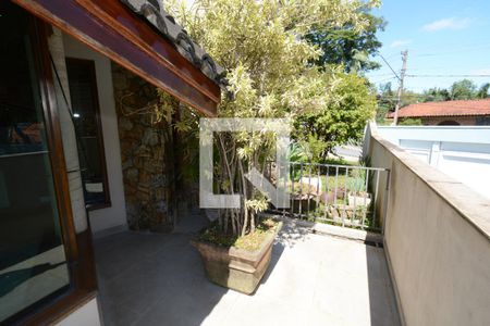 Casa à venda com 273m², 4 quartos e 2 vagasQuintal