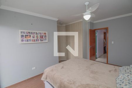 Casa à venda com 217m², 3 quartos e 4 vagas Casa à venda com 217m², 3 quartos e 4 vagasQuarto