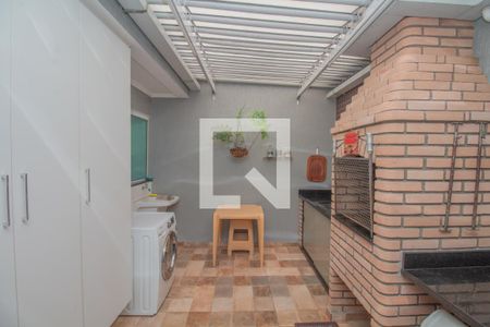 Casa à venda com 217m², 3 quartos e 4 vagas Casa à venda com 217m², 3 quartos e 4 vagasÁrea externa