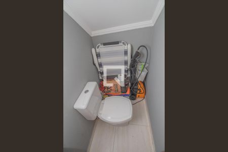 Casa à venda com 217m², 3 quartos e 4 vagas Casa à venda com 217m², 3 quartos e 4 vagasBanheiro de serviço