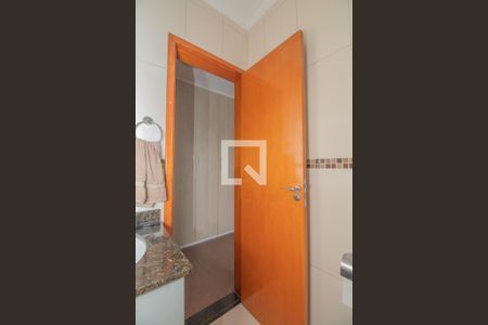 Casa à venda com 217m², 3 quartos e 4 vagas Casa à venda com 217m², 3 quartos e 4 vagasBanheiro Quarto