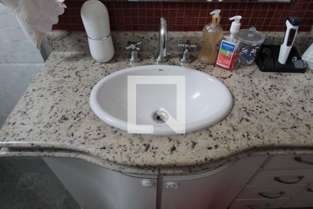 Apartamento à venda com 182m², 4 quartos e 2 vagasBanheiro da Suite 2