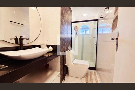 Apartamento à venda com 85m², 3 quartos e 2 vagas Apartamento à venda com 85m², 3 quartos e 2 vagasBanheiro da Suíte