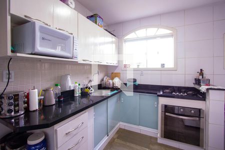 Apartamento à venda com 85m², 3 quartos e 2 vagas Apartamento à venda com 85m², 3 quartos e 2 vagasCozinha