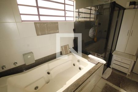 Casa à venda com 570m², 8 quartos e 2 vagasbanheiro 1