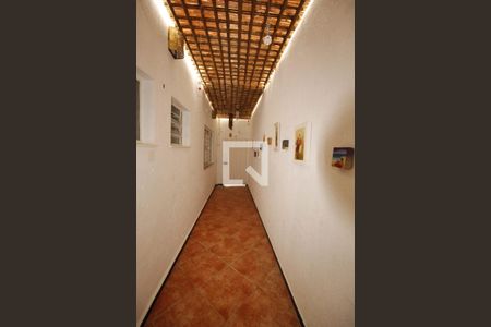 Casa à venda com 570m², 8 quartos e 2 vagasBanheiro Corredor