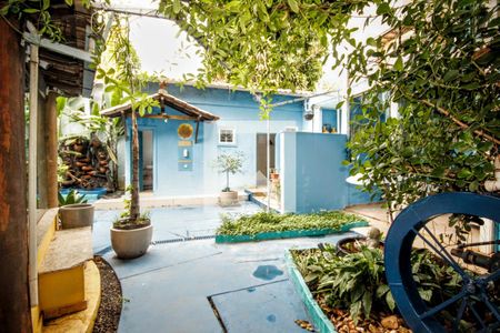 Casa à venda com 570m², 8 quartos e 2 vagasQuintal