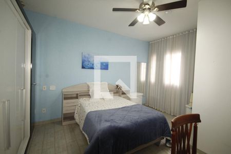 Casa à venda com 570m², 8 quartos e 2 vagasquarto 2