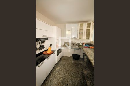 Casa à venda com 570m², 8 quartos e 2 vagascozinha 2