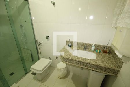 Casa à venda com 570m², 8 quartos e 2 vagasbanheiro 7