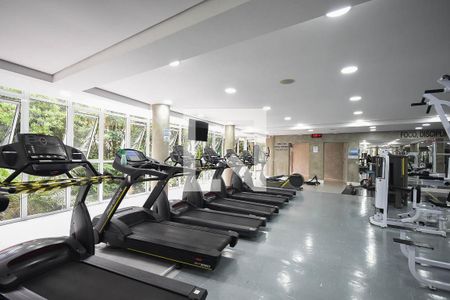 Apartamento à venda com 96m², 2 quartos e 2 vagas Apartamento à venda com 96m², 2 quartos e 2 vagasAcademia