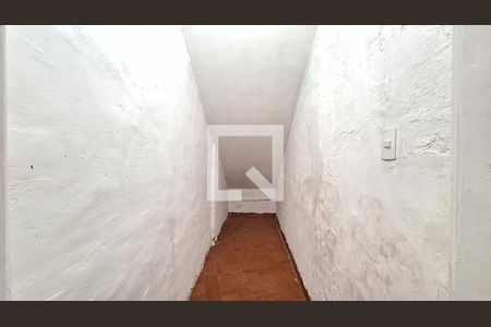 Casa à venda com 300m², 2 quartos e sem vaga Casa à venda com 300m², 2 quartos e sem vagaDetalhe