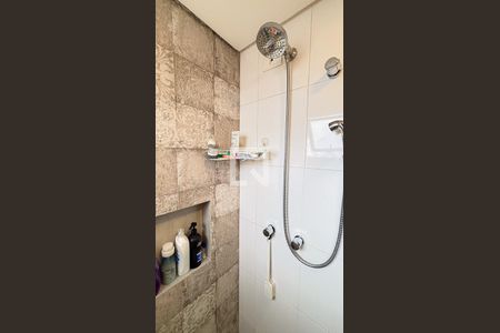 Apartamento à venda com 56m², 2 quartos e 2 vagas Apartamento à venda com 56m², 2 quartos e 2 vagasBanheiro da Suíte