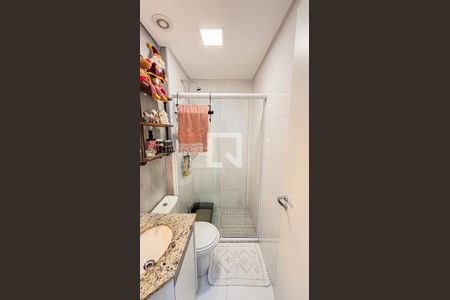 Apartamento à venda com 56m², 2 quartos e 2 vagas Apartamento à venda com 56m², 2 quartos e 2 vagasBanheiro