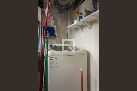 Apartamento à venda com 72m², 2 quartos e 1 vaga Apartamento à venda com 72m², 2 quartos e 1 vagaÁrea de Serviço