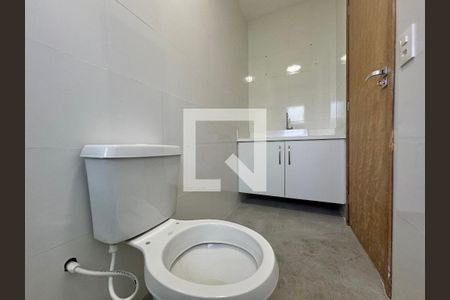 Suíte - Banheiro de casa de condomínio para alugar com 3 quartos, 88m² em Vargem Pequena, Rio de Janeiro