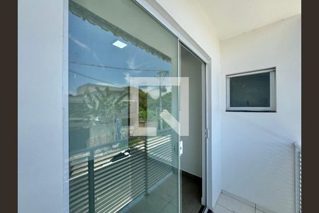 Casa de condomínio à venda com 88m², 3 quartos e 1 vaga Casa de condomínio à venda com 88m², 3 quartos e 1 vagaQuarto 2 - Varanda