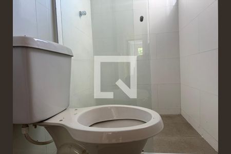 Casa de condomínio à venda com 88m², 3 quartos e 1 vaga Casa de condomínio à venda com 88m², 3 quartos e 1 vagaBanheiro Social