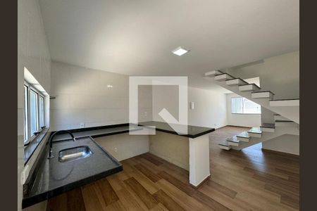 Casa de condomínio à venda com 88m², 3 quartos e 1 vaga Casa de condomínio à venda com 88m², 3 quartos e 1 vagaCozinha