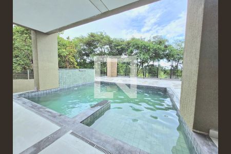Casa de condomínio à venda com 417m², 4 quartos e 4 vagasPiscina