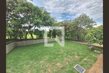 Casa de condomínio à venda com 417m², 4 quartos e 4 vagasQuintal