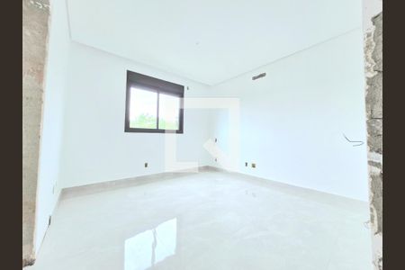 Casa de condomínio à venda com 417m², 4 quartos e 4 vagasSuíte 2