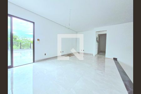 Casa de condomínio à venda com 417m², 4 quartos e 4 vagasSuíte 4