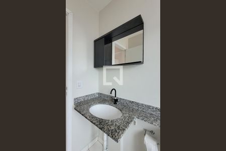 Apartamento à venda com 54m², 2 quartos e 1 vaga Apartamento à venda com 54m², 2 quartos e 1 vagaBanheiro