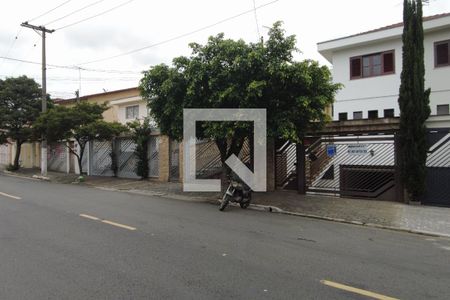 Casa à venda com 217m², 3 quartos e 4 vagasFachada