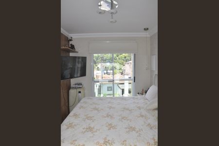 Casa à venda com 250m², 3 quartos e 5 vagasQuarto 01 com Closet e Suíte