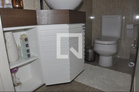 Casa à venda com 250m², 3 quartos e 5 vagasLavabo