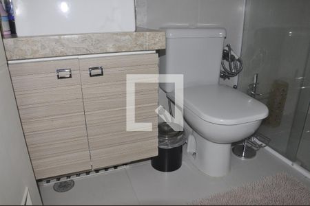 Casa à venda com 250m², 3 quartos e 5 vagasBanheiro Suíte 02 