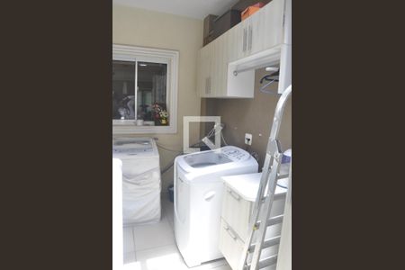 Casa à venda com 250m², 3 quartos e 5 vagasÁrea de Serviço