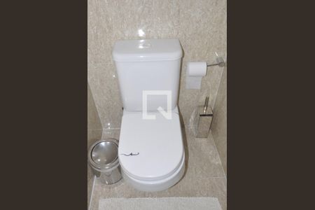 Casa à venda com 250m², 3 quartos e 5 vagasLavabo