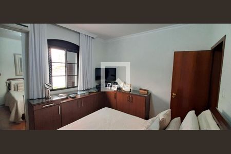 Casa à venda com 360m², 5 quartos e 4 vagas