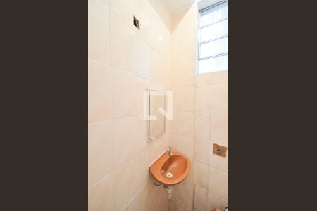 Apartamento à venda com 150m², 4 quartos e sem vaga Apartamento à venda com 150m², 4 quartos e sem vagaBanheiro de serviço