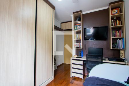 Casa à venda com 170m², 3 quartos e 2 vagas Casa à venda com 170m², 3 quartos e 2 vagasQuarto 3