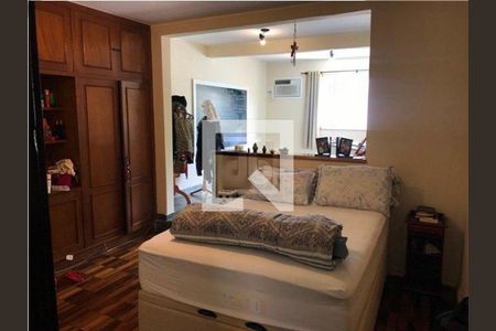 Casa à venda com 282m², 3 quartos e 4 vagas
