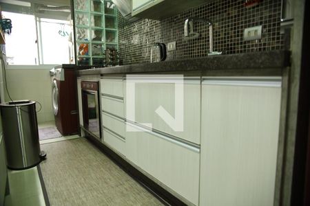 Apartamento à venda com 72m², 2 quartos e 2 vagasCozinha - Armários