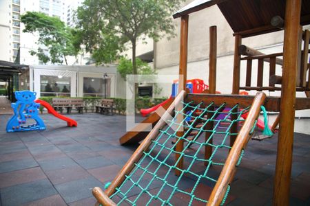 Apartamento à venda com 72m², 2 quartos e 2 vagasÁrea comum - Playground