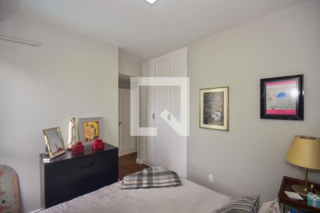 Apartamento à venda com 186m², 3 quartos e 3 vagas Apartamento à venda com 186m², 3 quartos e 3 vagasSuíte 1