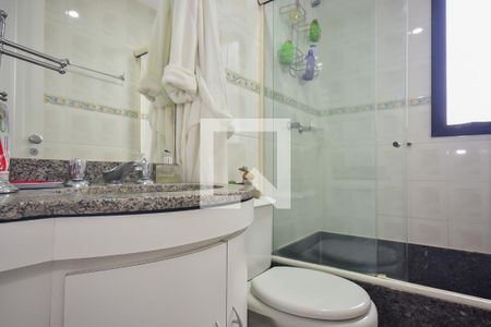 Apartamento à venda com 186m², 3 quartos e 3 vagas Apartamento à venda com 186m², 3 quartos e 3 vagasBanheiro Suíte 1