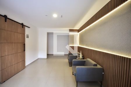 Apartamento à venda com 42m², 2 quartos e 1 vaga Apartamento à venda com 42m², 2 quartos e 1 vagaHall Social