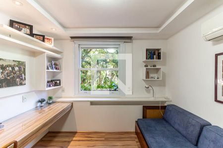 Apartamento para alugar com 220m², 3 quartos e 3 vagas Apartamento para alugar com 220m², 3 quartos e 3 vagasQuarto 2