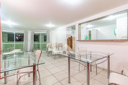 Apartamento à venda com 135m², 2 quartos e 2 vagasÁrea comum - Salão de festas