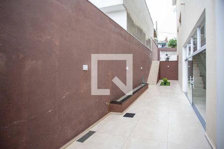 Casa à venda com 310m², 3 quartos e 4 vagasQuintal