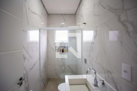 Casa à venda com 310m², 3 quartos e 4 vagasBanheiro Social